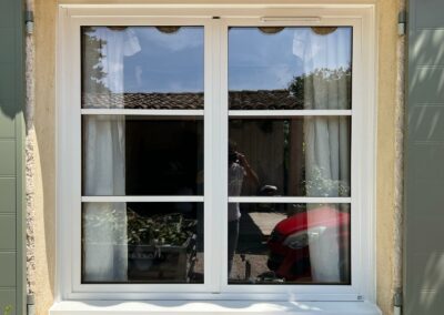 Fenêtre bois alu à Travaillan 84 Vaucluse